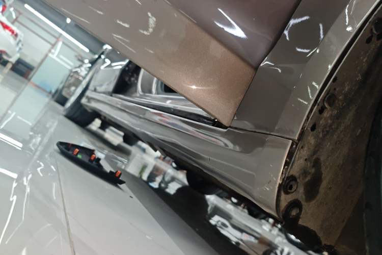 Used Ford Mondeo 2017 EcoBoost 180 Stylish Model Right Side Sill