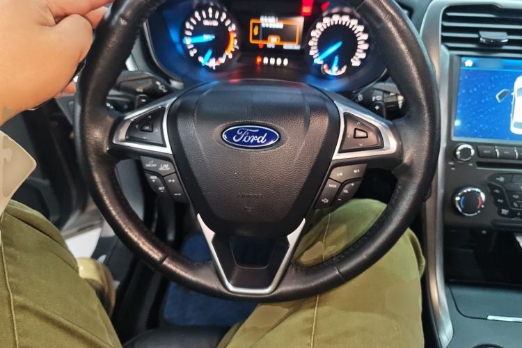 Used Ford Mondeo 2017 EcoBoost 180 Stylish Model Steering Wheel