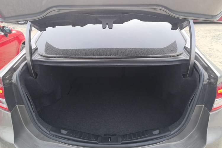 Used Ford Mondeo 2017 EcoBoost 200 Stylish Model Trunk