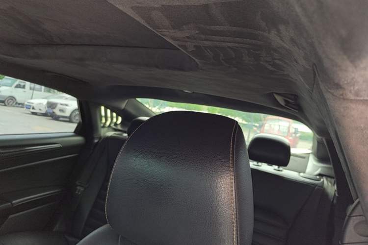 Used Ford Mondeo 2017 EcoBoost 180 Stylish Model Headliner