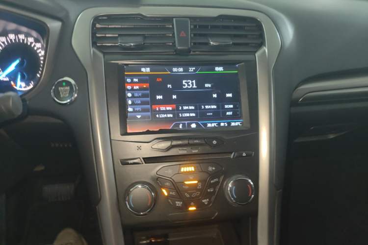 Used Ford Mondeo 2017 EcoBoost 180 Stylish Model Audio And AC Panel