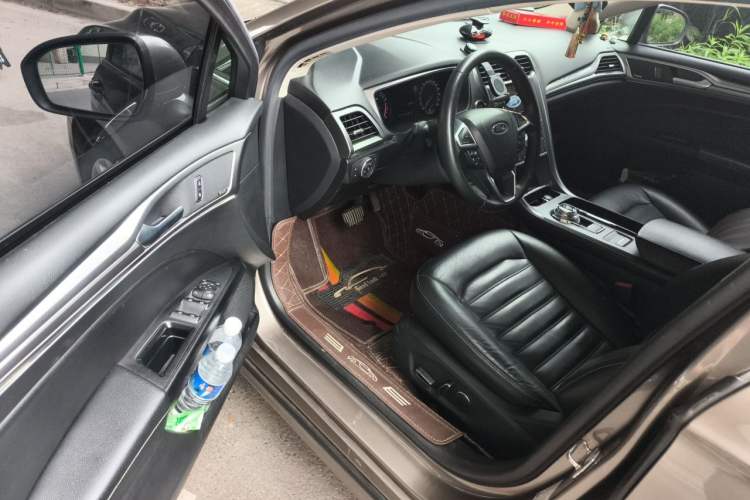 Used Ford Mondeo 2017 EcoBoost 180 Stylish Model Driver Seat