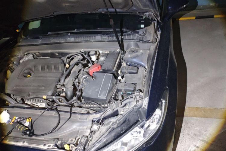 Used Ford Mondeo 2017 EcoBoost 180 Stylish Model Engine Bay Left