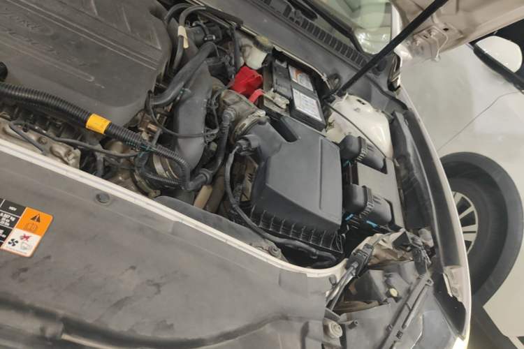 Used Ford Mondeo 2017 EcoBoost 180 Stylish Model Engine Bay Left