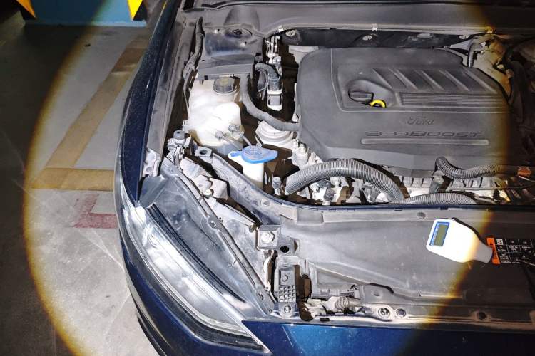 Used Ford Mondeo 2017 EcoBoost 180 Stylish Model Engine Bay Right
