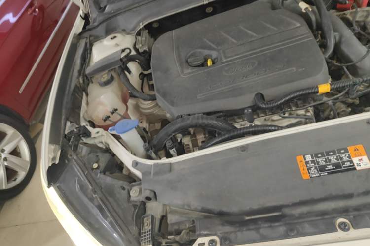 Used Ford Mondeo 2017 EcoBoost 180 Stylish Model Engine Bay Right