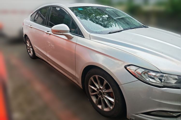 Used Ford Mondeo 2017 EcoBoost 180 Stylish Model Front Right 45 Deg