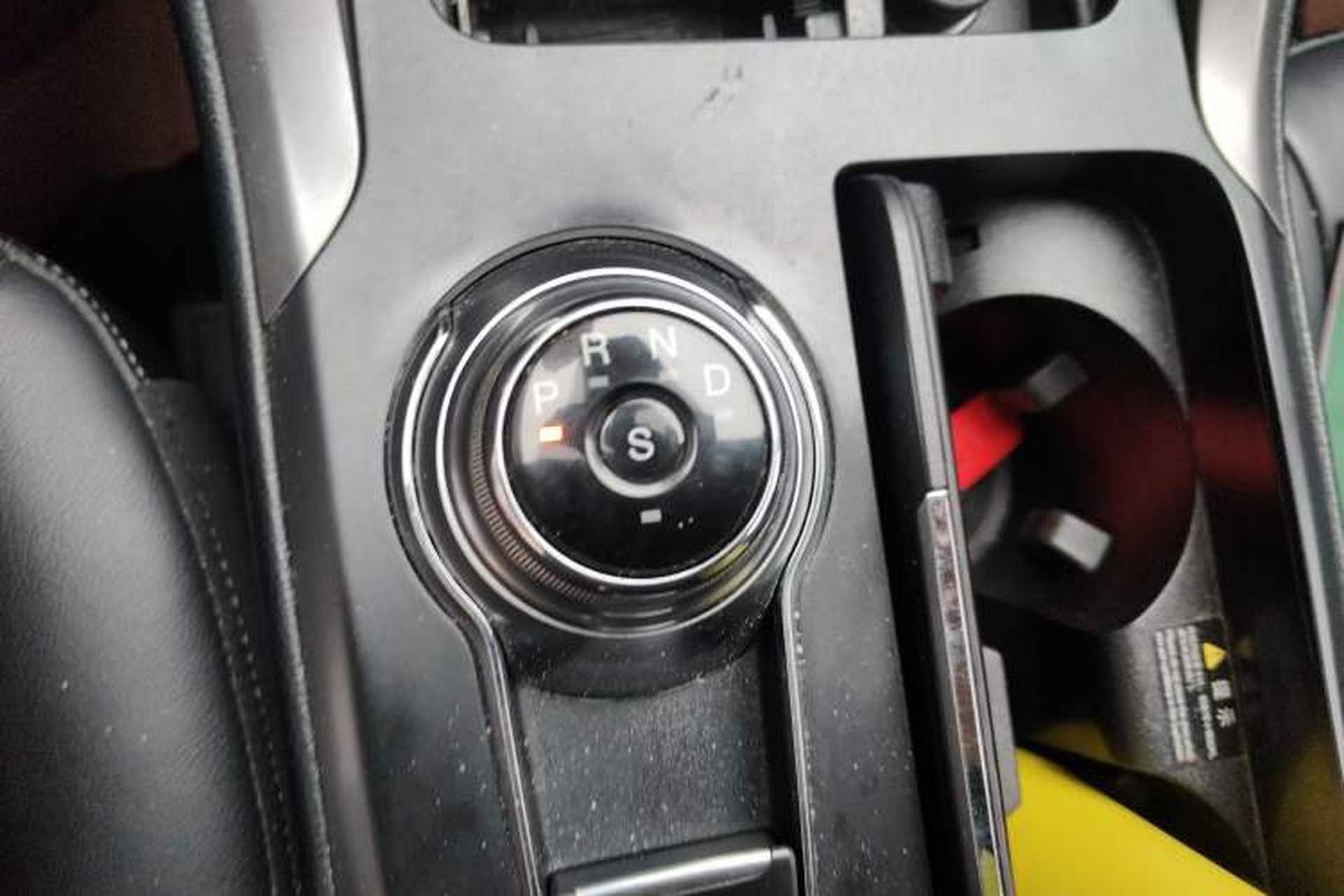Used Ford Mondeo 2017 EcoBoost 180 Luxury Model Gear Lever