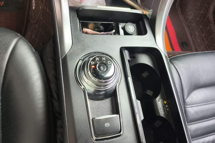 Used Ford Mondeo 2017 EcoBoost 180 Stylish Model Gear Lever
