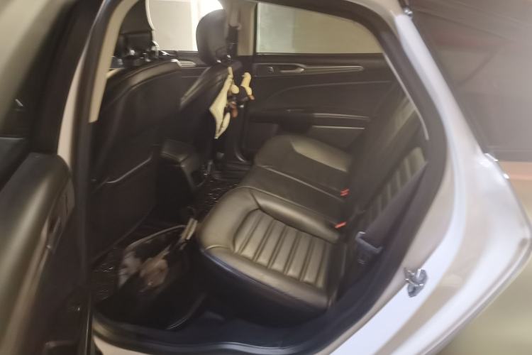 Used Ford Mondeo 2017 EcoBoost 180 Stylish Model Left Rear Seat