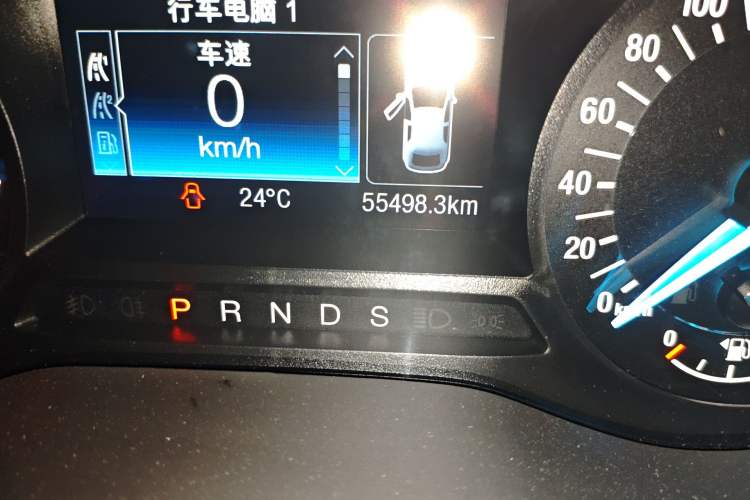 Used Ford Mondeo 2017 EcoBoost 180 Stylish Model Odometer Close Up