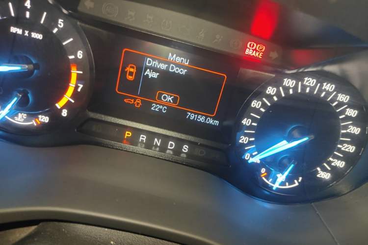 Used Ford Mondeo 2017 EcoBoost 180 Stylish Model Odometer Close Up