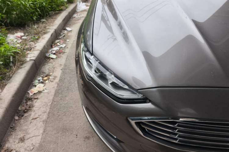 Used Ford Mondeo 2017 EcoBoost 180 Stylish Model Right Front Headlight