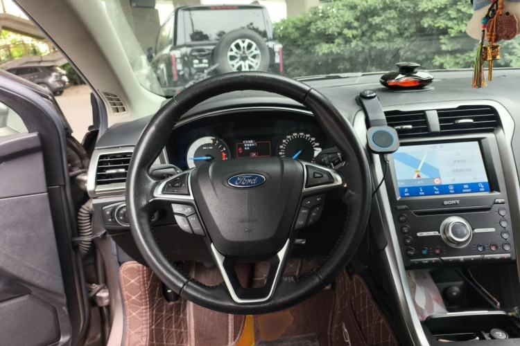 Used Ford Mondeo 2017 EcoBoost 180 Stylish Model Steering Wheel