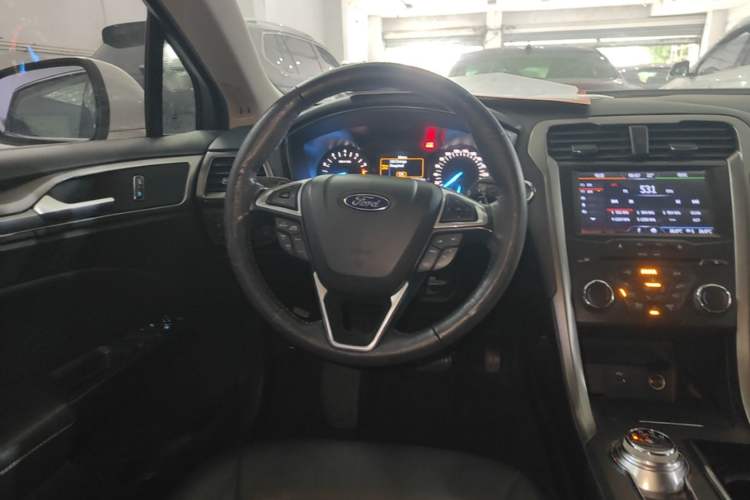 Used Ford Mondeo 2017 EcoBoost 180 Stylish Model Steering Wheel