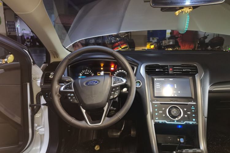 Used Ford Mondeo 2017 EcoBoost 180 Stylish Model Steering Wheel