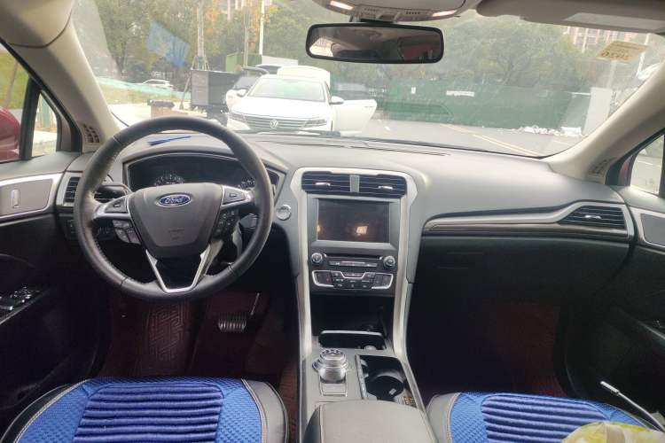 Used Ford Mondeo 2017 Facelifted EcoBoost 180 Fashion Edition Center Console