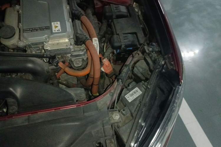 Used Ford Mondeo 2017 2.0L HEV ZhiZun Flagship Version Engine Bay Left