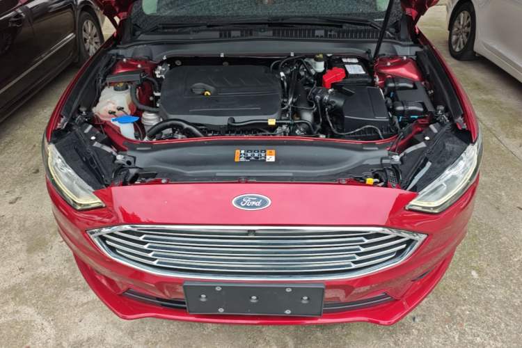 Used Ford Mondeo 2017 EcoBoost 180 Stylish Model Engine Bay
