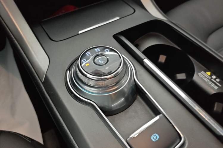 Used Ford Mondeo 2017 EcoBoost 180 Stylish Model Gear Lever