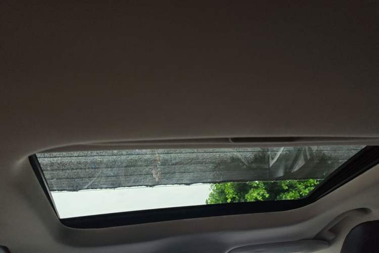 Used Ford Mondeo 2017 EcoBoost 180 Stylish Model Headliner