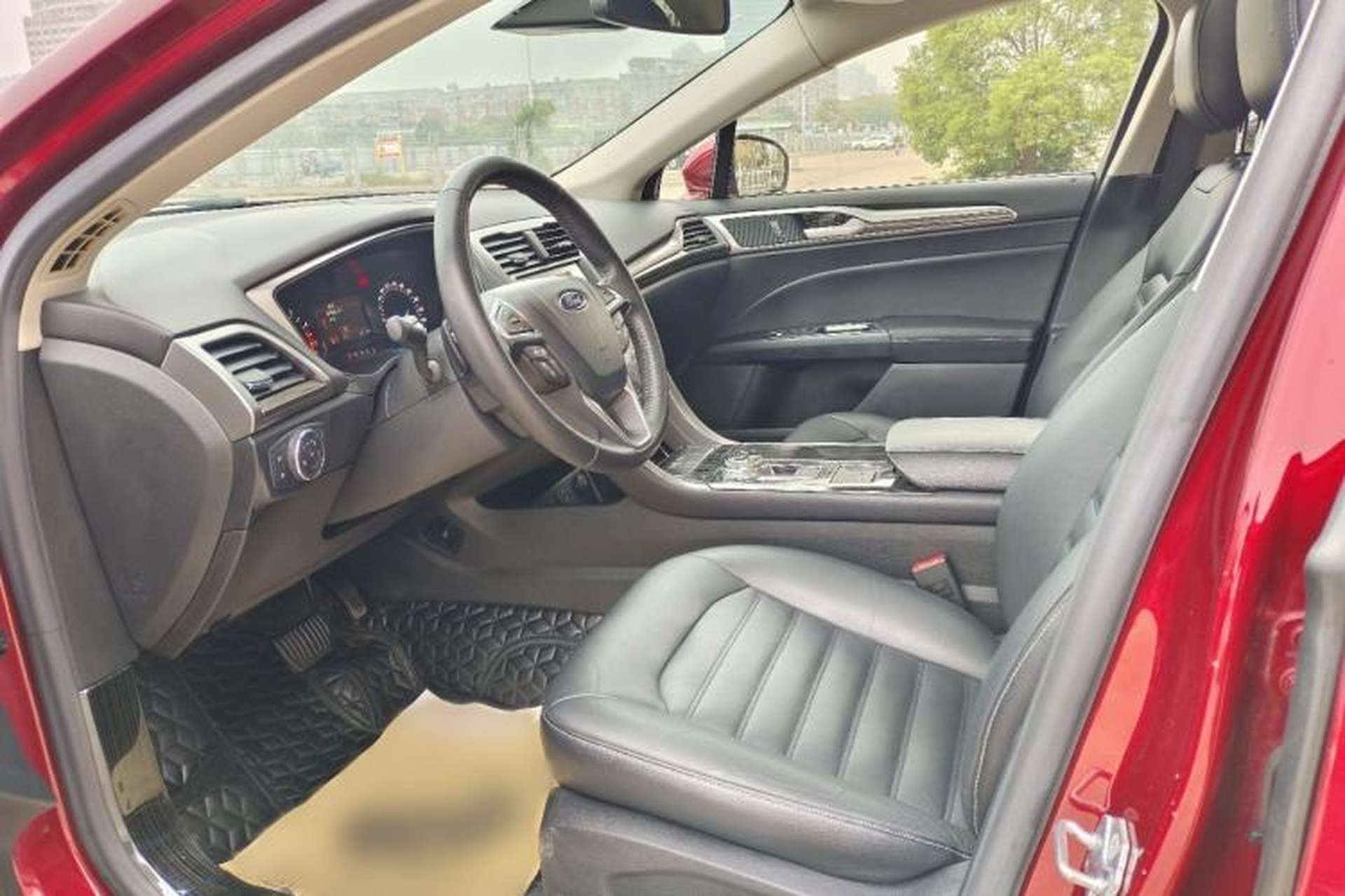 Used Ford Mondeo 2017 EcoBoost 200 Stylish Model Interior 8