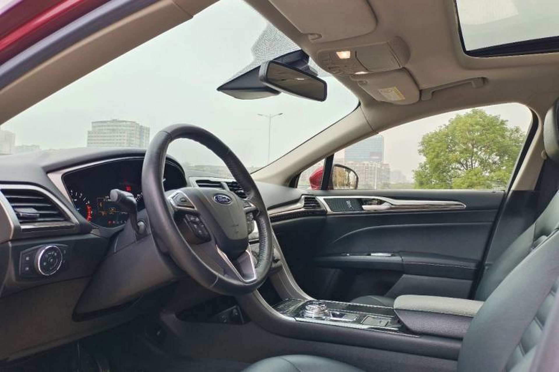 Used Ford Mondeo 2017 EcoBoost 200 Stylish Model Interior 9