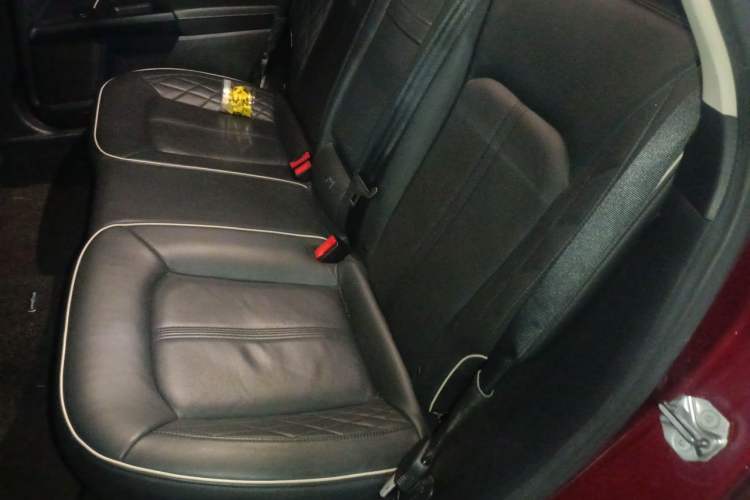 Used Ford Mondeo 2017 2.0L HEV ZhiZun Flagship Version Left Rear Seat