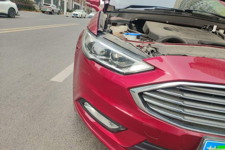 Used Ford Mondeo 2017 Facelifted EcoBoost 180 Fashion Edition Right Front Headlight