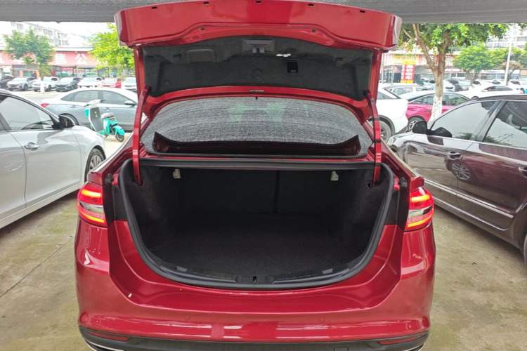 Used Ford Mondeo 2017 EcoBoost 180 Stylish Model Trunk