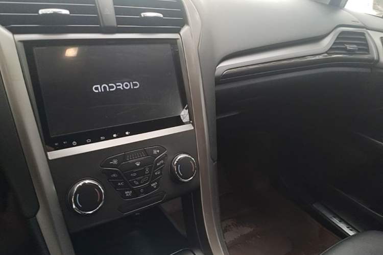 Used Ford Mondeo 2017 EcoBoost 180 Stylish Model Audio And AC Panel