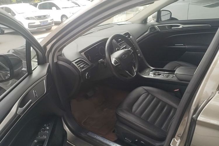 Used Ford Mondeo 2017 EcoBoost 180 Stylish Model Driver Seat