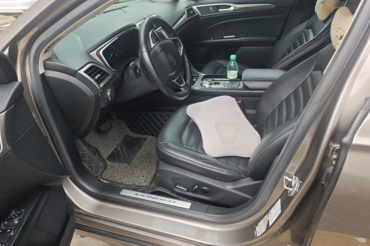 Used Ford Mondeo 2017 EcoBoost 180 Luxury Model Driver Seat