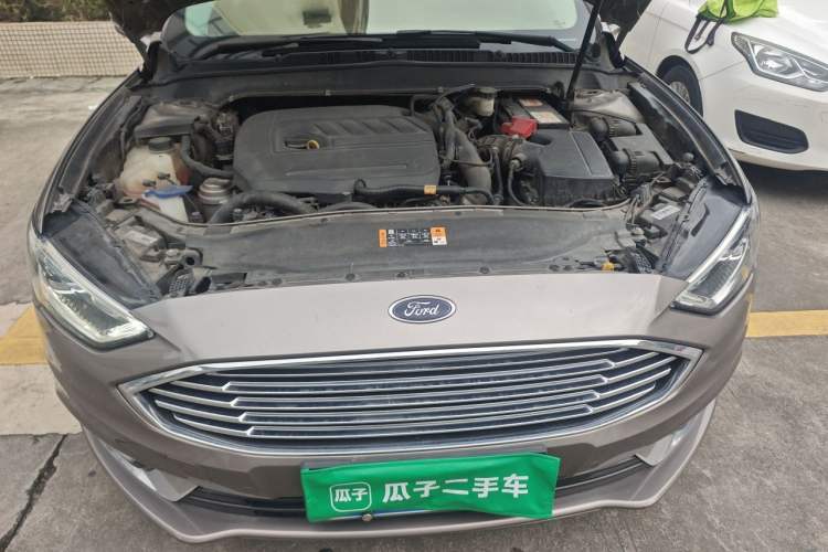Used Ford Mondeo 2017 EcoBoost 180 Luxury Model Engine Bay
