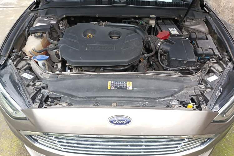 Used Ford Mondeo 2017 EcoBoost 200 Luxury Model Engine Bay