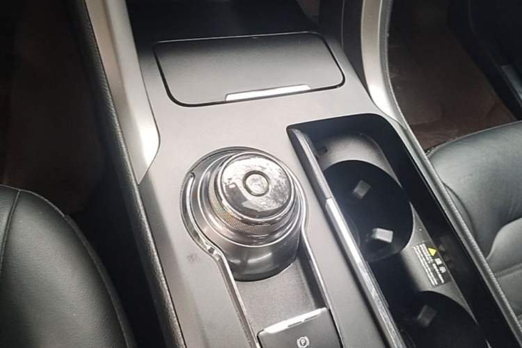 Used Ford Mondeo 2017 EcoBoost 180 Stylish Model Gear Lever