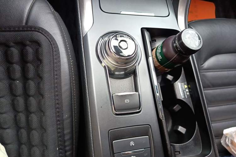Used Ford Mondeo 2017 EcoBoost 200 Luxury Model Gear Lever