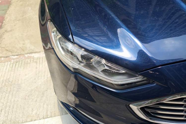 Used Ford Mondeo 2017 EcoBoost 180 Stylish Model Right Front Headlight