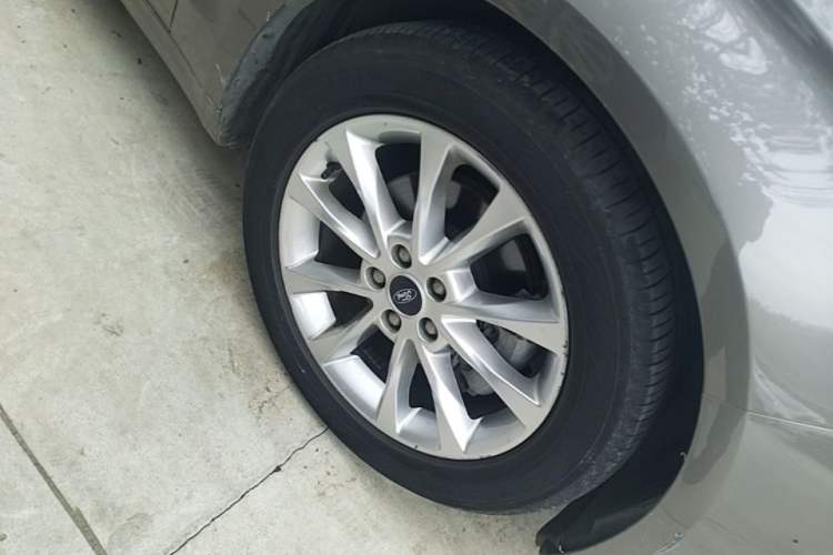 Used Ford Mondeo 2017 EcoBoost 180 Stylish Model Right Front Wheel Hub
