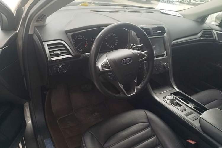 Used Ford Mondeo 2017 EcoBoost 180 Stylish Model Steering Wheel