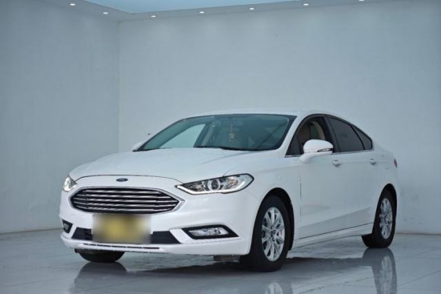 Ojetý Ford Mondeo 2017 EcoBoost 180 Comfort Model