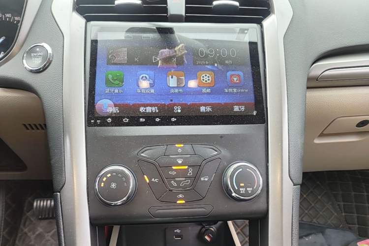 Used Ford Mondeo 2017 EcoBoost 180 Comfort Model Audio And AC Panel