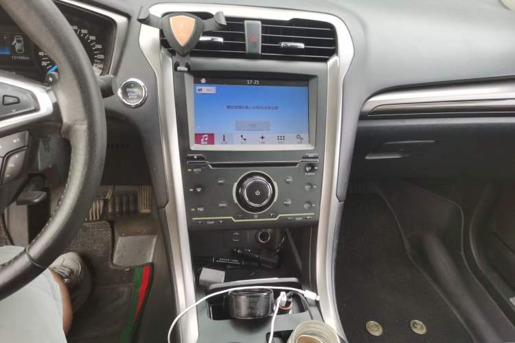 Used Ford Mondeo 2017 Facelifted EcoBoost 180 Fashion Edition Audio And AC Panel