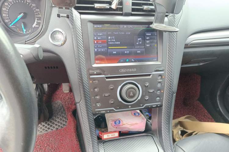 Used Ford Mondeo 2017 EcoBoost 180 Stylish Model Audio And AC Panel
