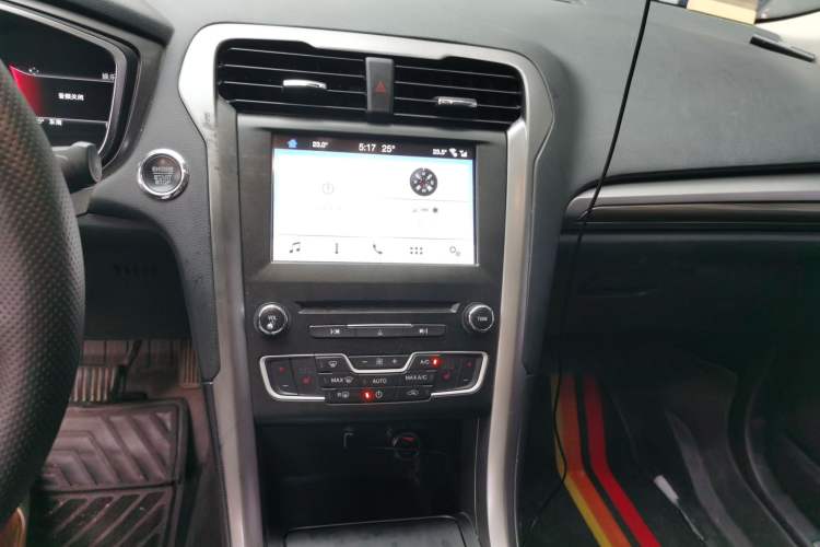 Used Ford Mondeo 2017 EcoBoost 200 Luxury Model Audio And AC Panel
