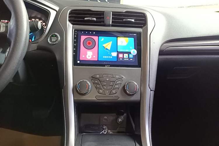 Used Ford Mondeo 2017 EcoBoost 180 Stylish Model Audio And AC Panel