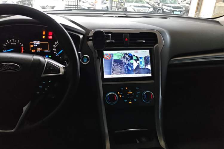 Used Ford Mondeo 2017 EcoBoost 180 Stylish Model Audio And AC Panel