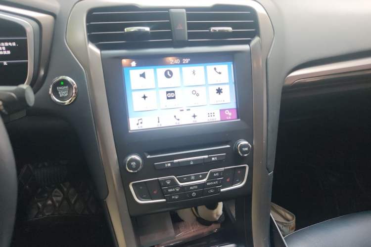 Used Ford Mondeo 2017 EcoBoost 180 Luxury Model Audio And AC Panel