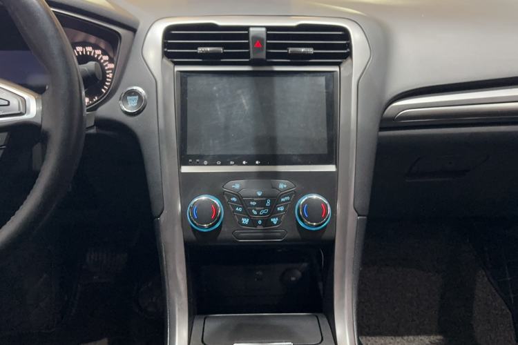 Used Ford Mondeo 2017 EcoBoost 180 Stylish Model Audio And AC Panel