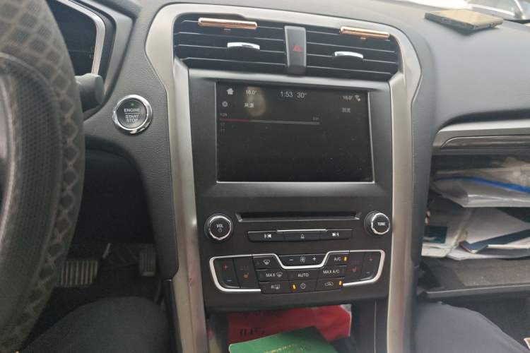 Used Ford Mondeo 2017 EcoBoost 200 Luxury Model Audio And AC Panel